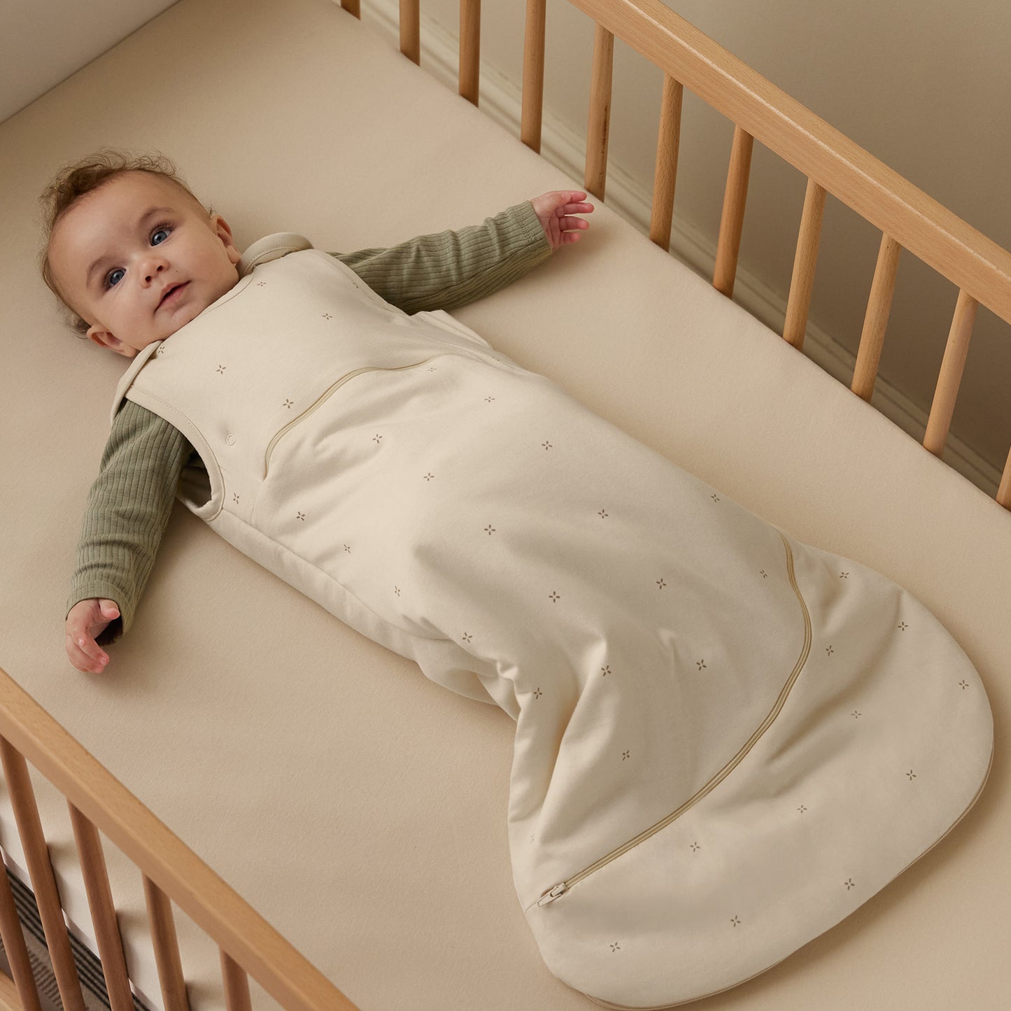 SnuzPouch 0-6 months in Cashmere