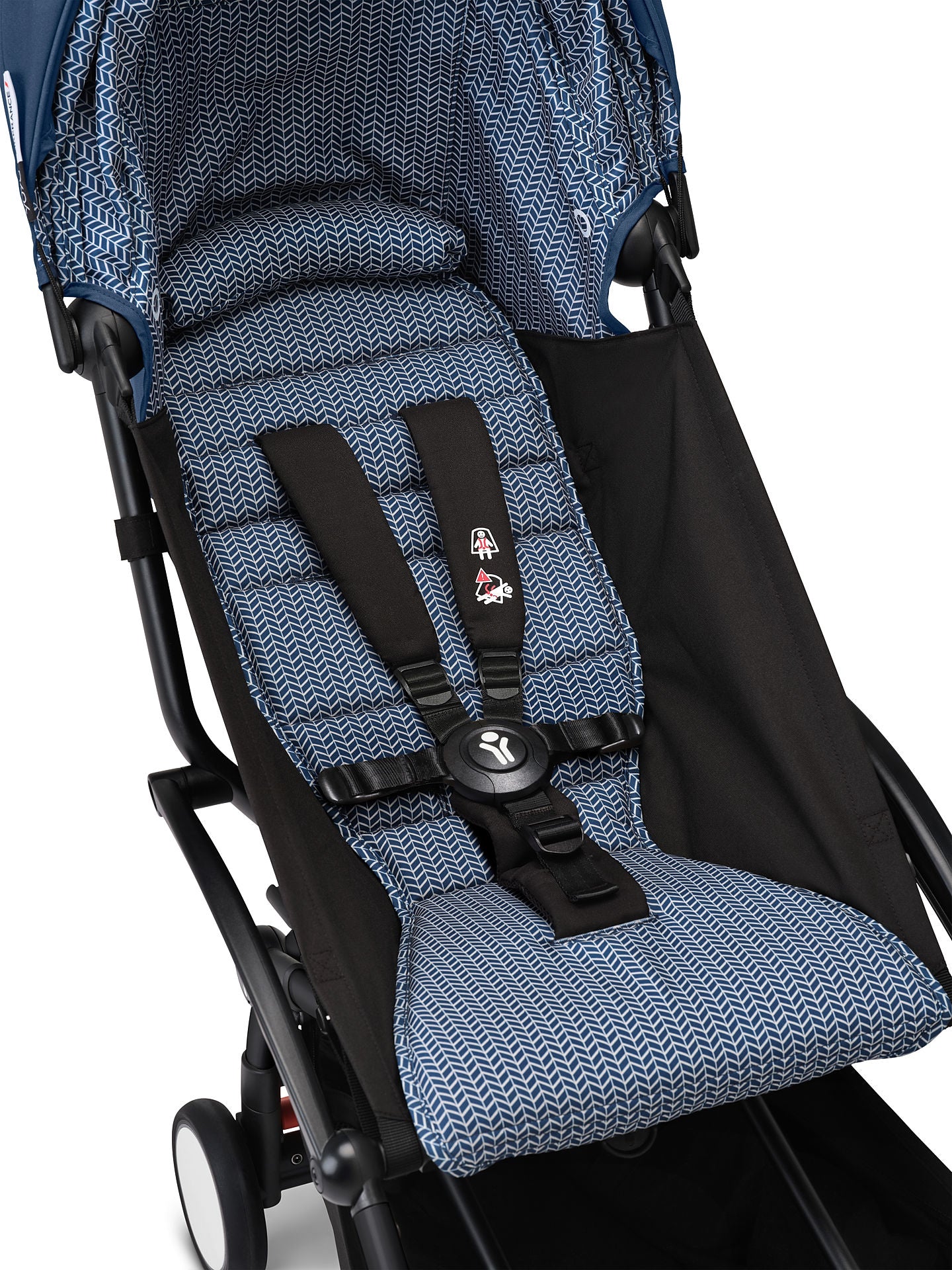 YoYo3 stroller with white chassis and air france colour pack.