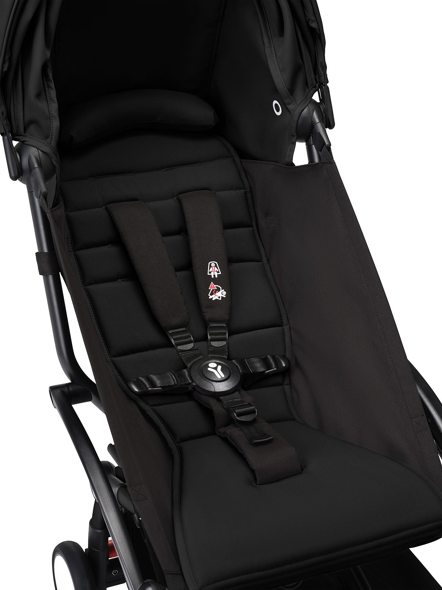 YoYo3 stroller with black chassis and black colour pack.