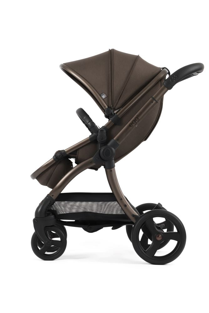 Egg3 Stroller in Chocolate Velvet colour way.