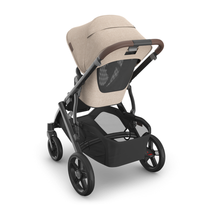 UPPAbaby Vista in Liam showcasing stroller from the back profile