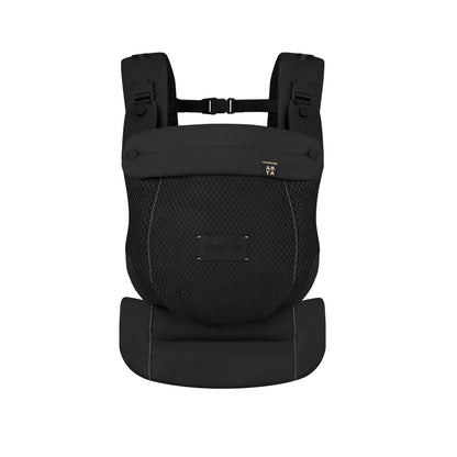 Cybex Amya baby carrier in magic black colour way.