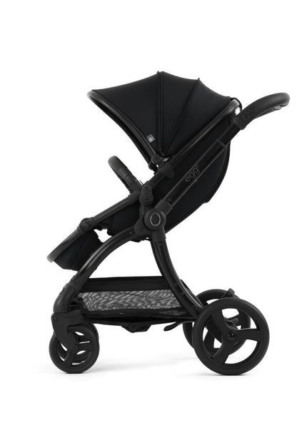 Egg3 Stroller in Panther Black colour way.