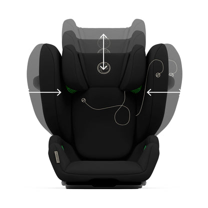 The Solution G car seat in moon black, showcasing its design.