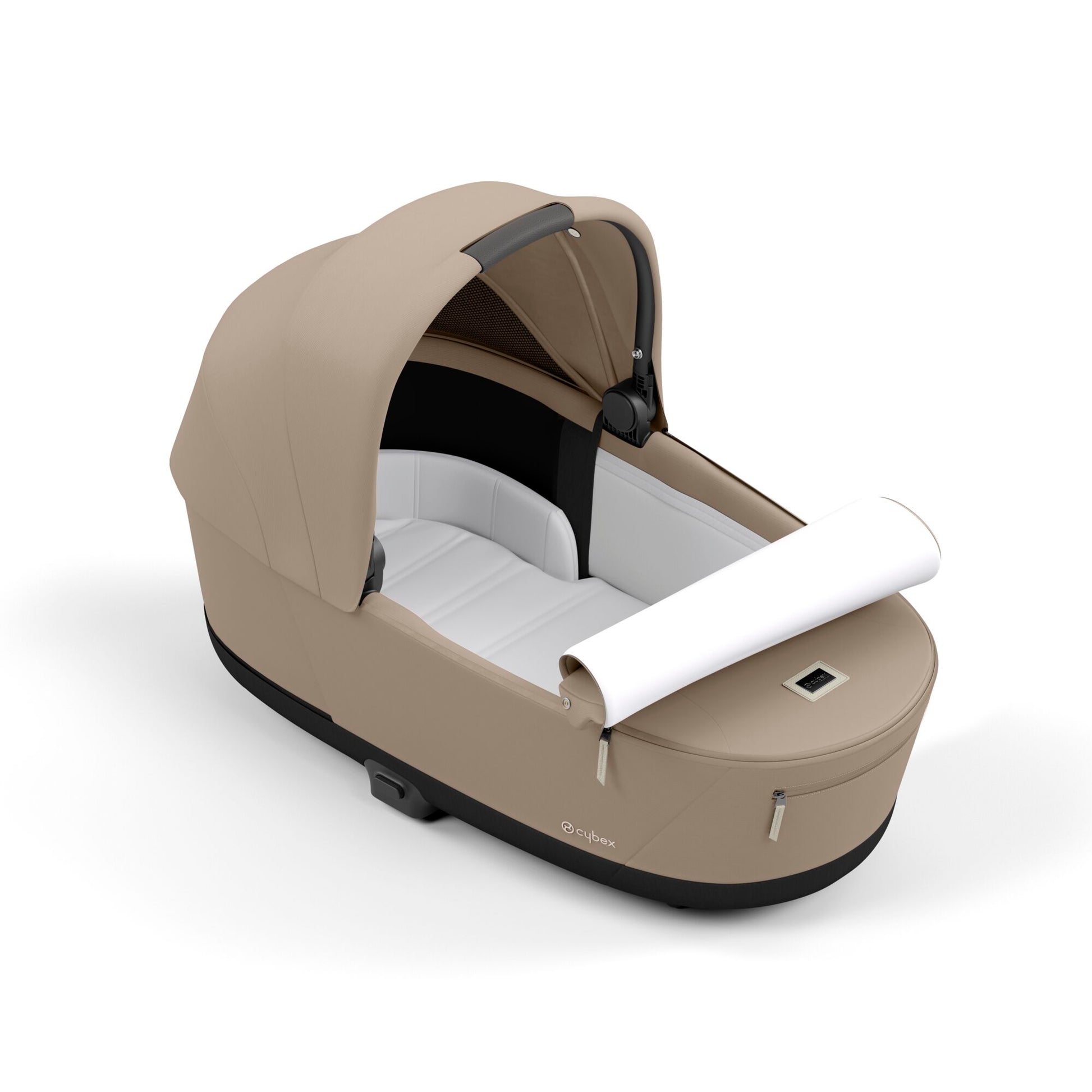 Cybex Lux Carrycot in cozy beige.