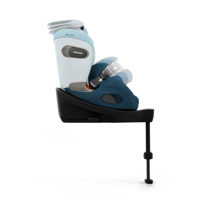 Cybex anoris Si car seat with airbag in opal blue style colour, with isofix base attatched.
