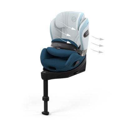 Cybex anoris Si car seat with airbag in opal blue style colour, with isofix base attatched.