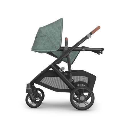 UPPAbaby Vista in Gwen showcasing strollers seat unit