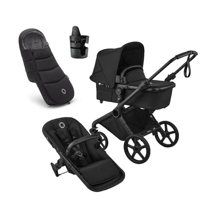 Cub pushchair in heritage black with matching accessories.