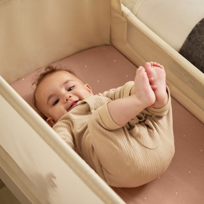 Snuzpod crib sheets in Blush/Dot colour.