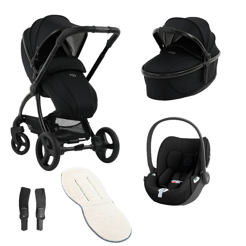 Egg 3 bundle in Panther Black colourway with accessories and cloud t car seat.