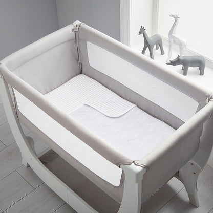 Shnuggle air crib bedding set in grey