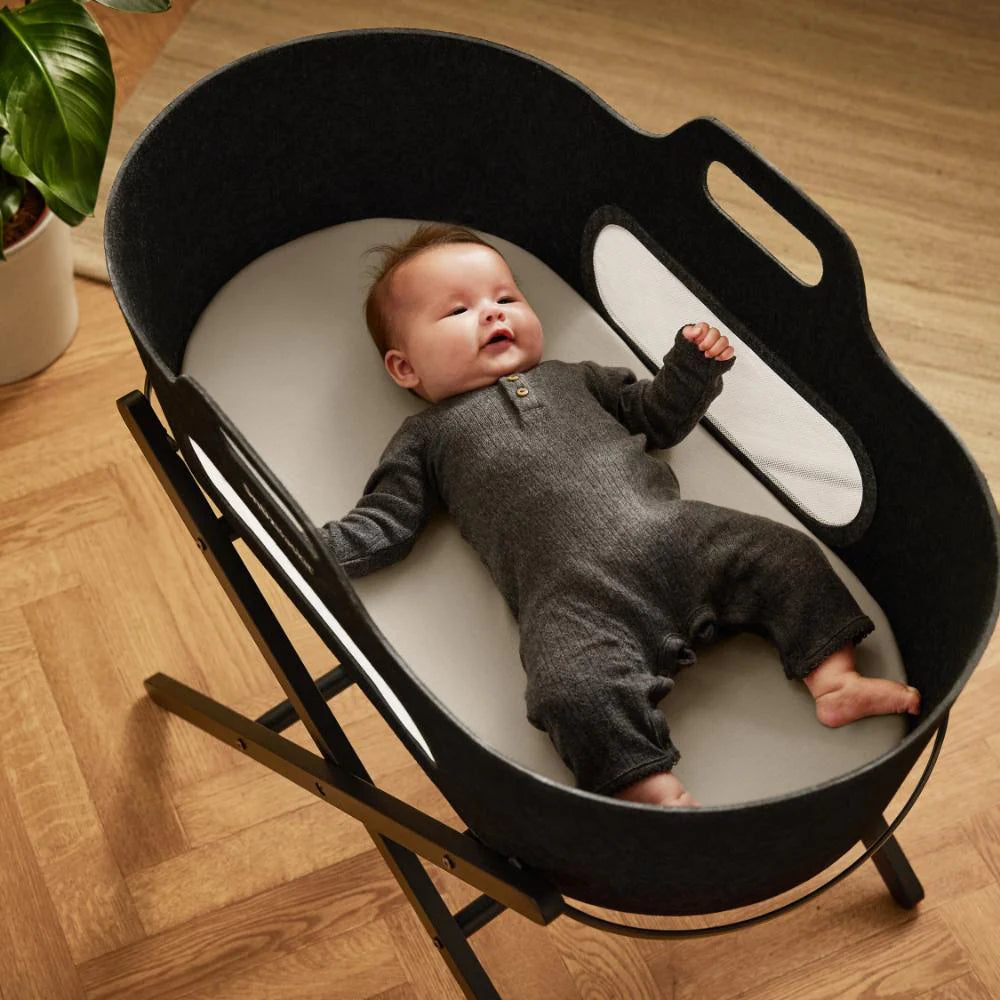 Snuz fitted sheets to fit a moses basket or pram in grey colour.