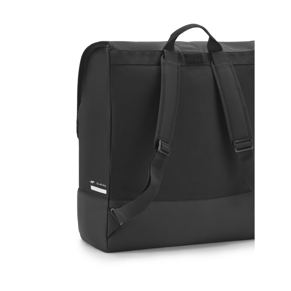 Bugaboo Butterfly transport bag in black and grey.