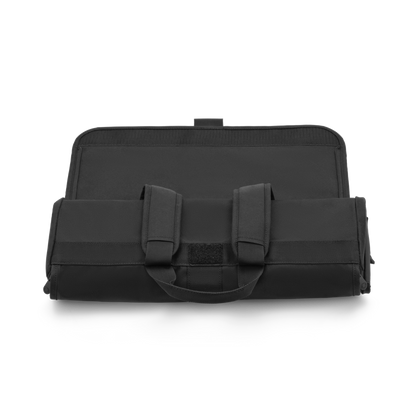 Bugaboo Butterfly transport bag in black and grey.