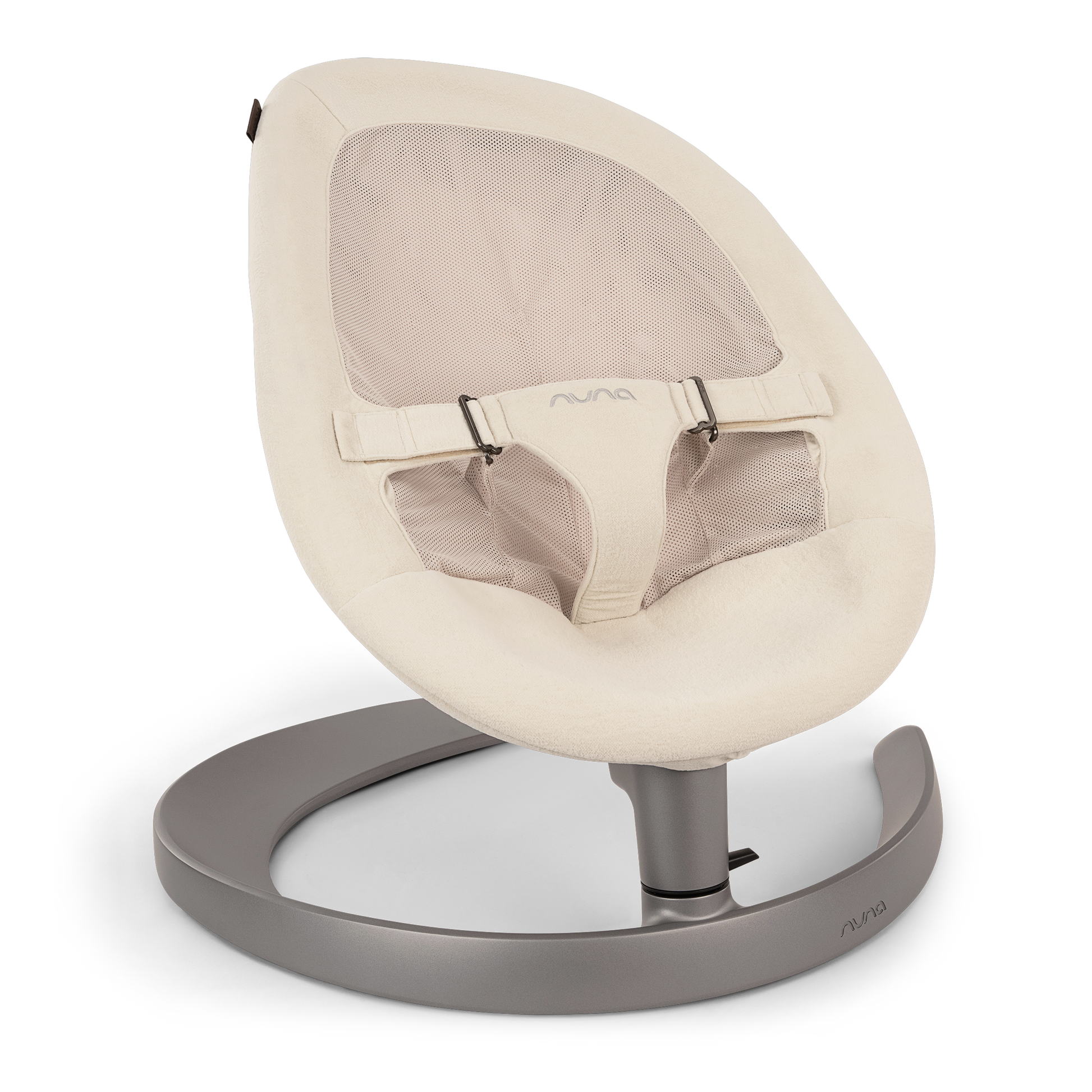 Nuna Leaf Grow bouncer in cloud colourway.