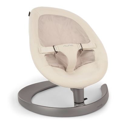Nuna Leaf Grow bouncer in cloud colourway.