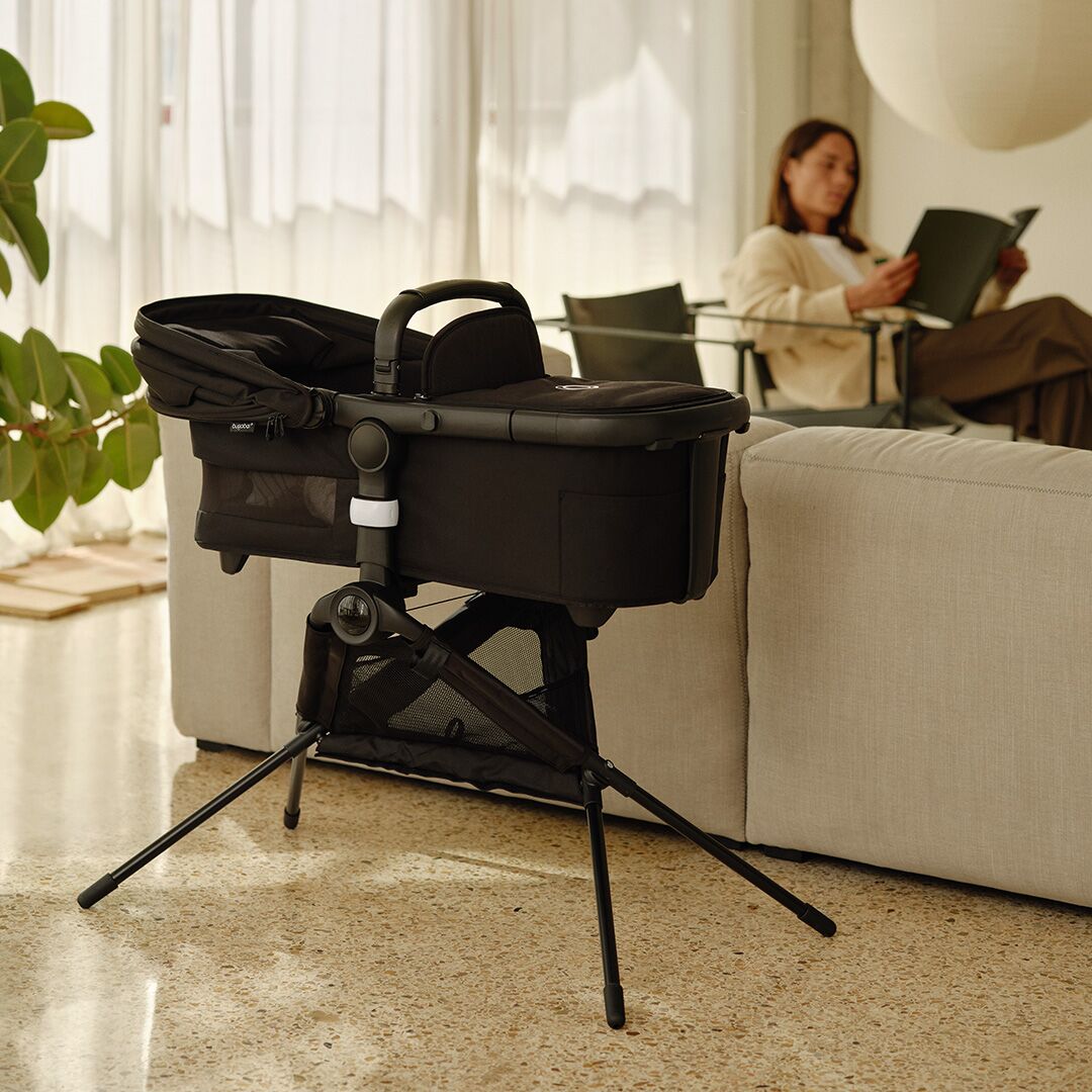 Bugaboo Fox bassinet stand in black.