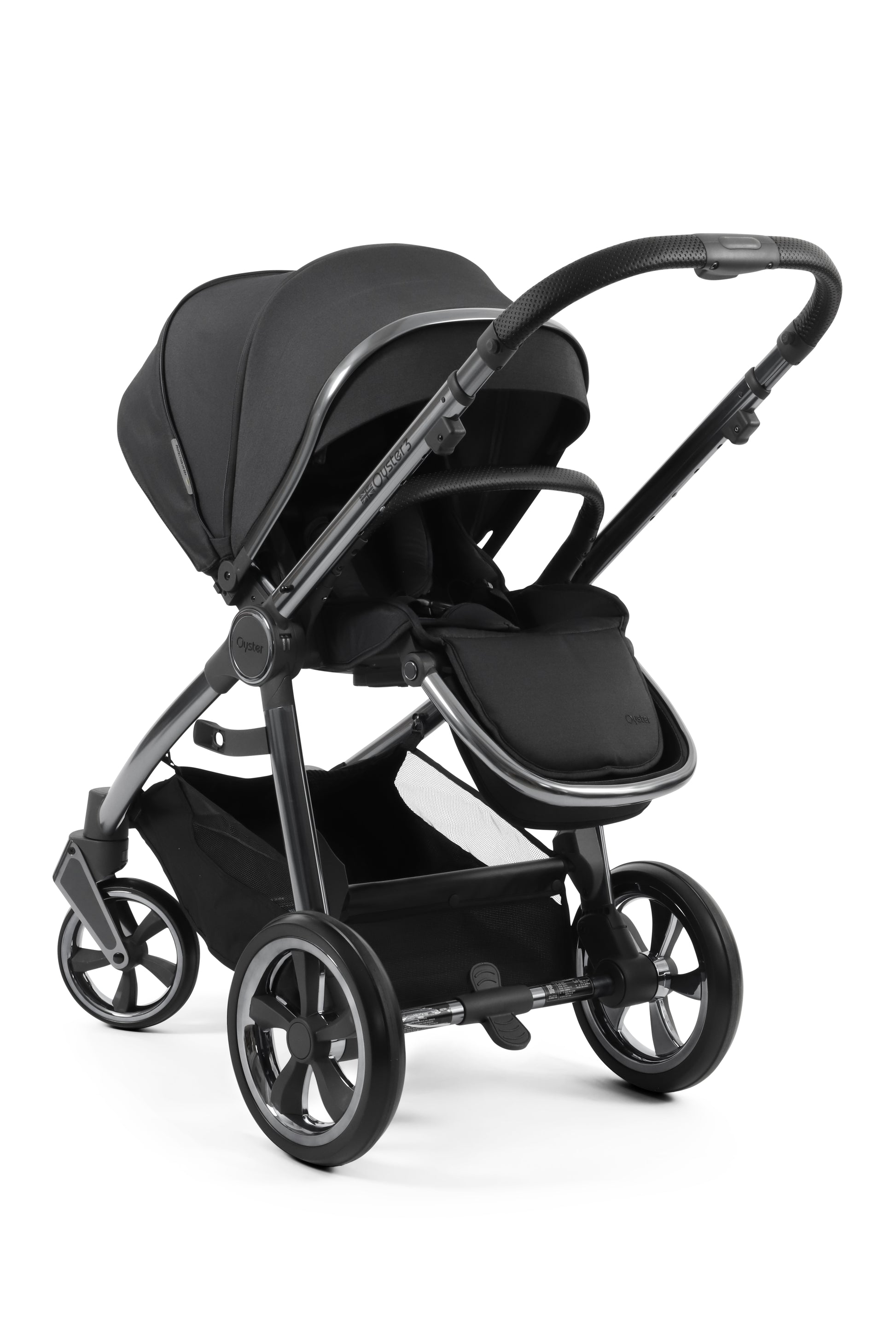 Oyster 3 Stroller in Carbonite showcasing handlebar on frame