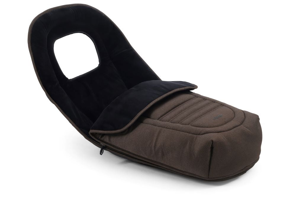 Oyster 4 Footmuff in Chocolate Velvet