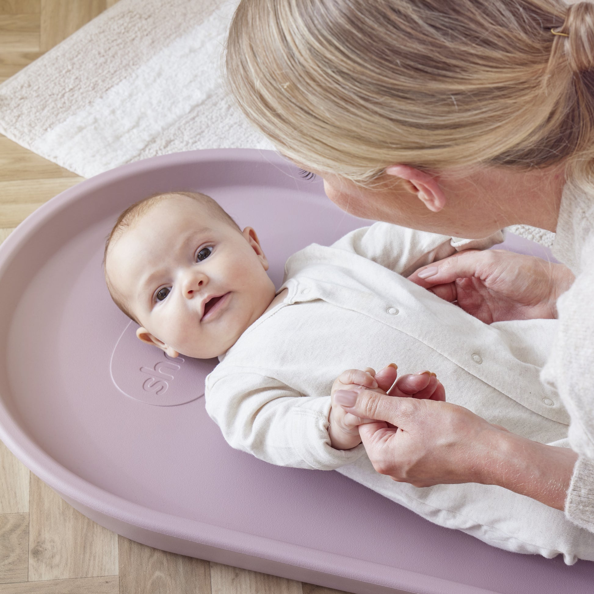 Shnuggle Squishy Changing Mat in Blossom Pink
