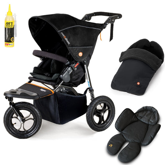 Out N About single nipper in summit black with footmuff and newborn insert.