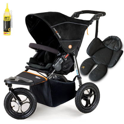 Out N About single nipper in summit black with newborn insert.