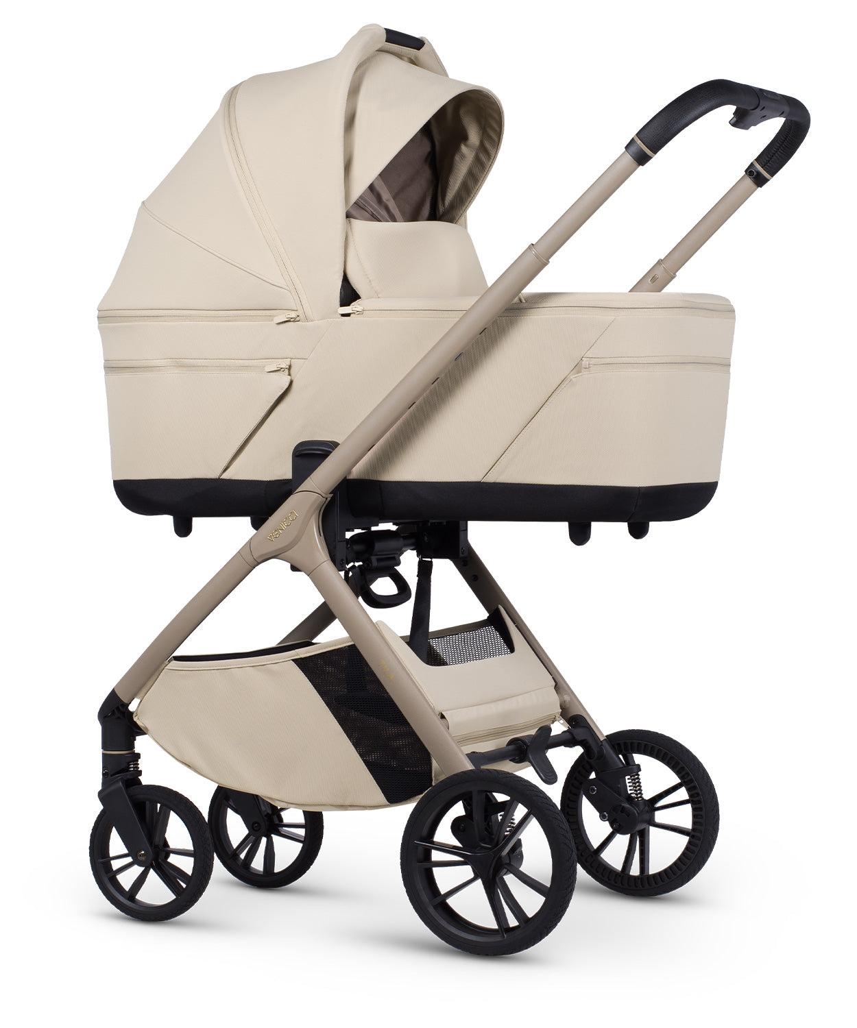 Tila 13 piece pram bundle with tiago car seat, isofix base and accessories in sabbia white colourway.