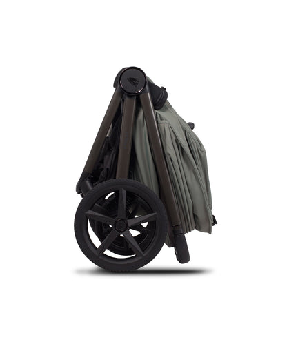 Venicci Upline 3 Luxury Bundle in aloe colourway, complete with accessories and tiago car seat and base.