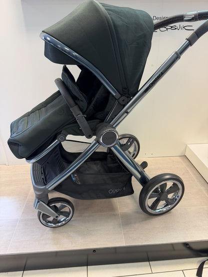 Oyster 4 Stroller, Carrycot & Accessories Bundle -Black Olive - SHOP FLOOR DISPLAY MODEL