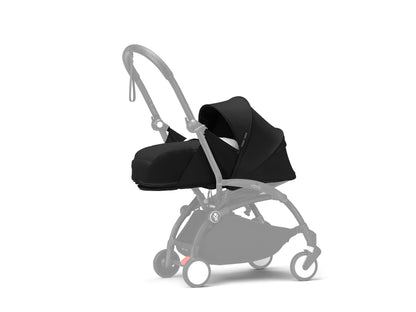 The Stokke YoYo newborn pack in black is suitable for use from birth with the yoyo chassis.