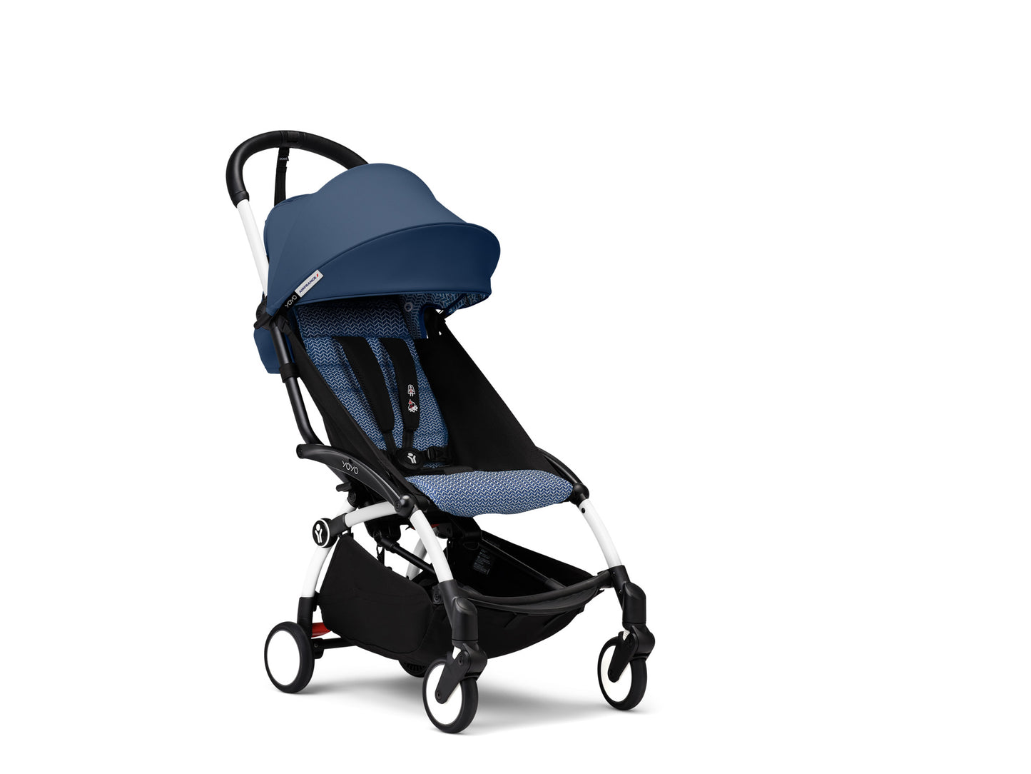 YoYo3 stroller with white chassis and air france colour pack.