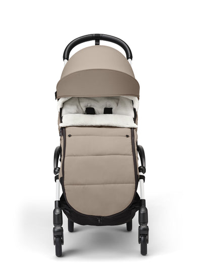 Stokke yoyo footmuff in taupe suitable for use with the yoyo 6+ stroller.
