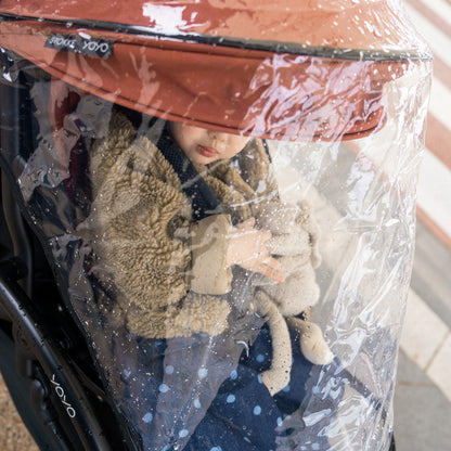 STOKKE YOYO rain cover showen on a 6+ stroller.
