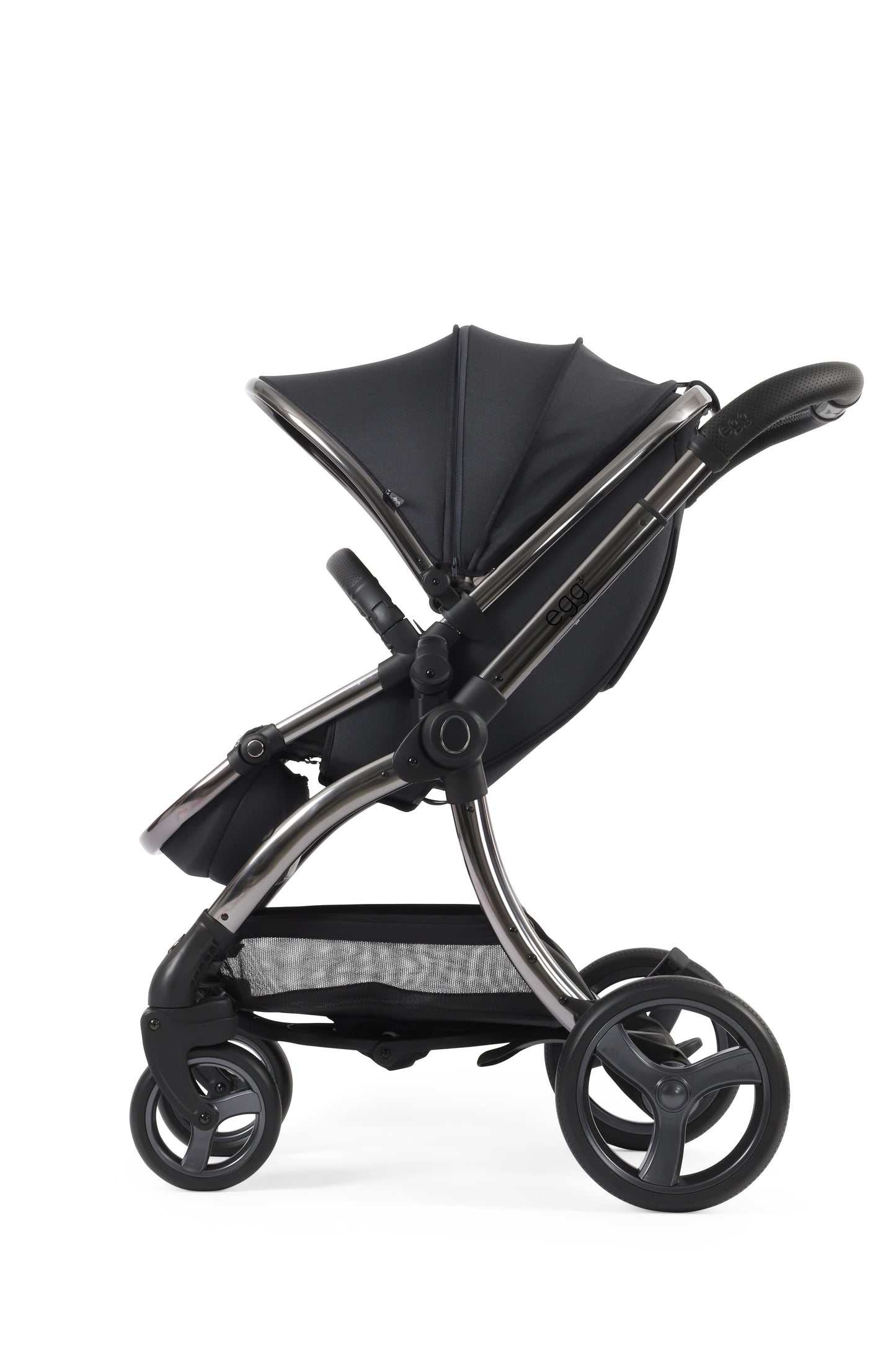 Egg3 Stroller in Carbonite