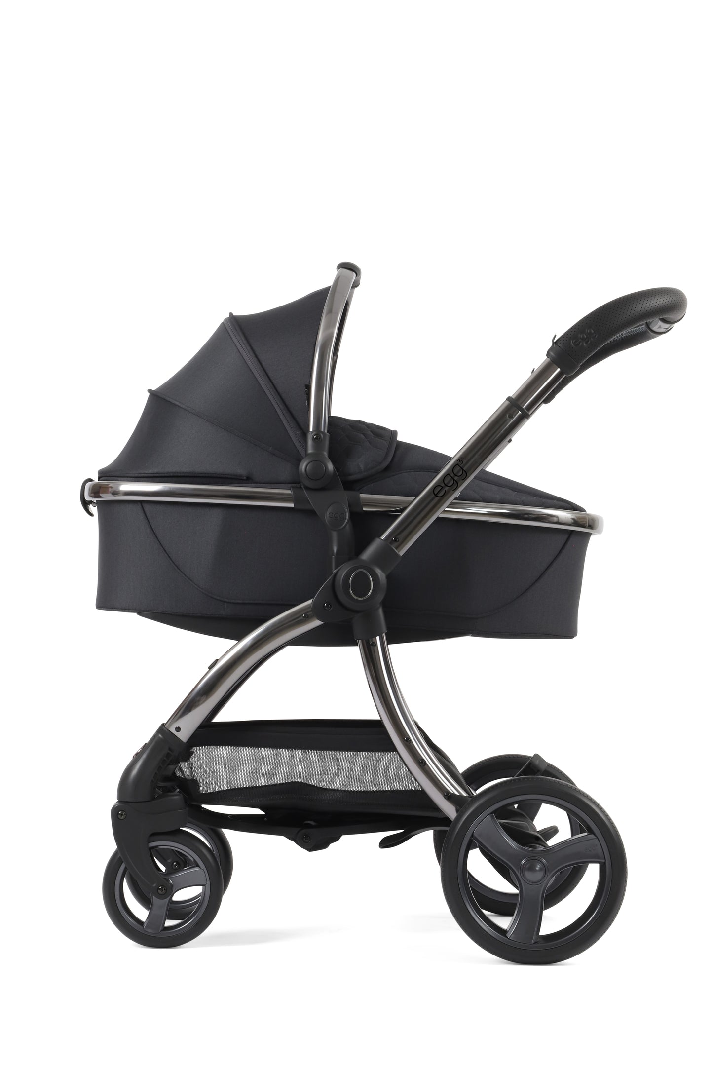 Egg 3 Carbonite carrycot on stroller