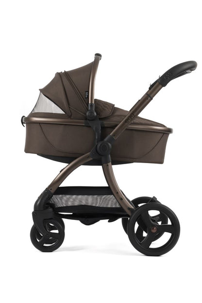 Egg 3 carrycot in chocolate velvet